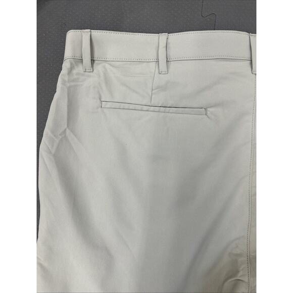 NWT Banana Republic Men's Flat Front Stretch Golf Pants, London Fog, 40X32 Chrty - Picture 9 of 9